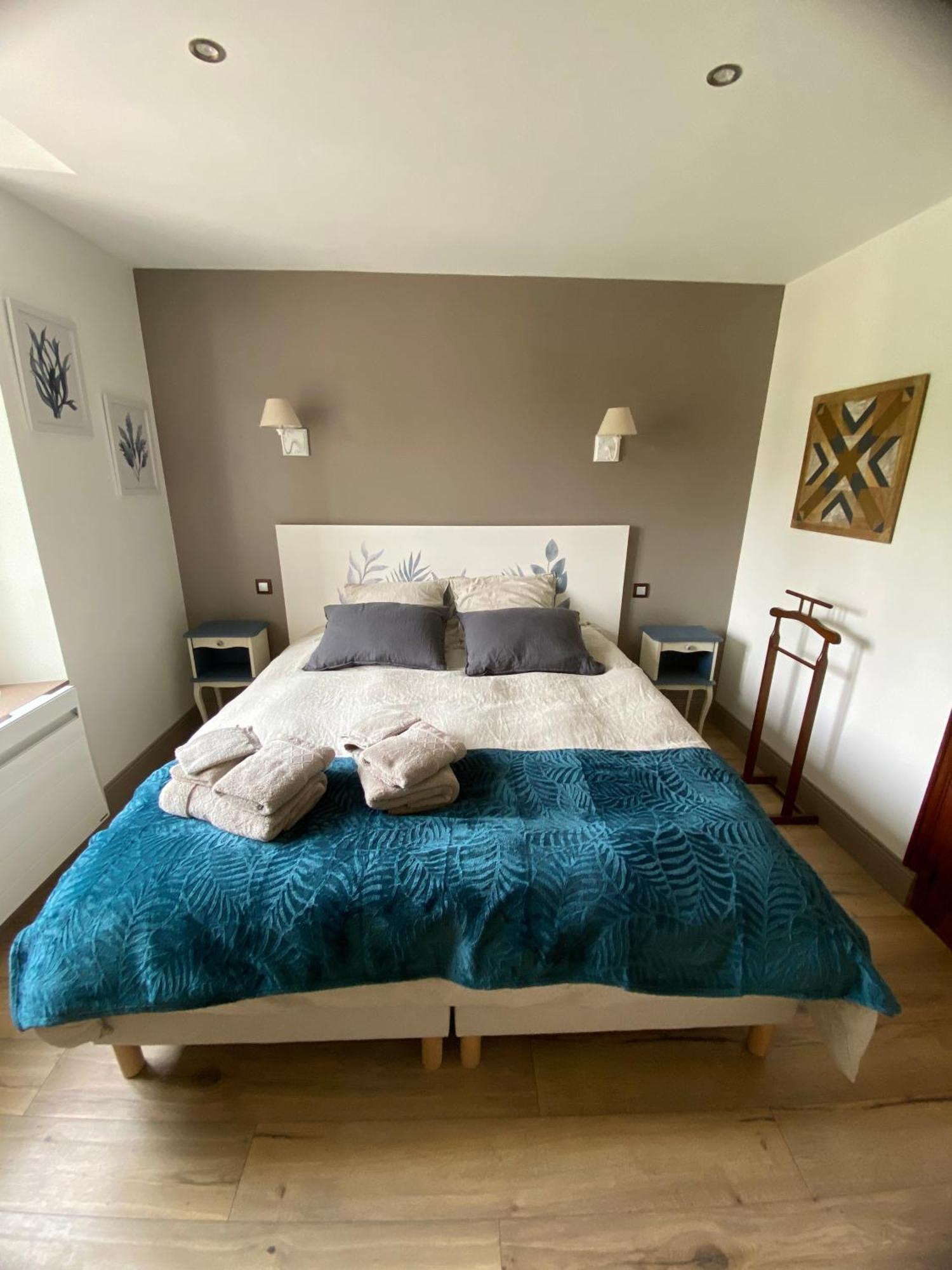 Bed & Breakfast La Mirabelle 2min D'arromanches-les-bains